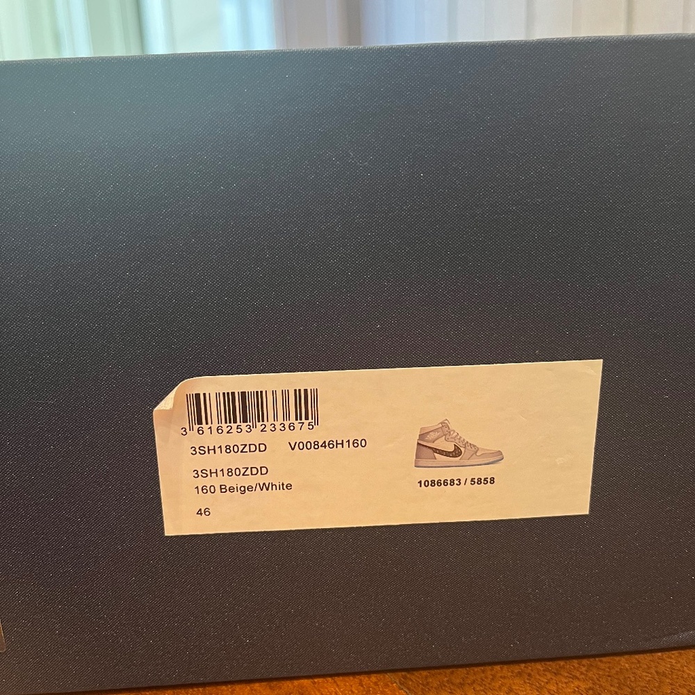 Men's Dior x Air Jordan 1 High US size 12 EU size 46 - Picture 5 of 15